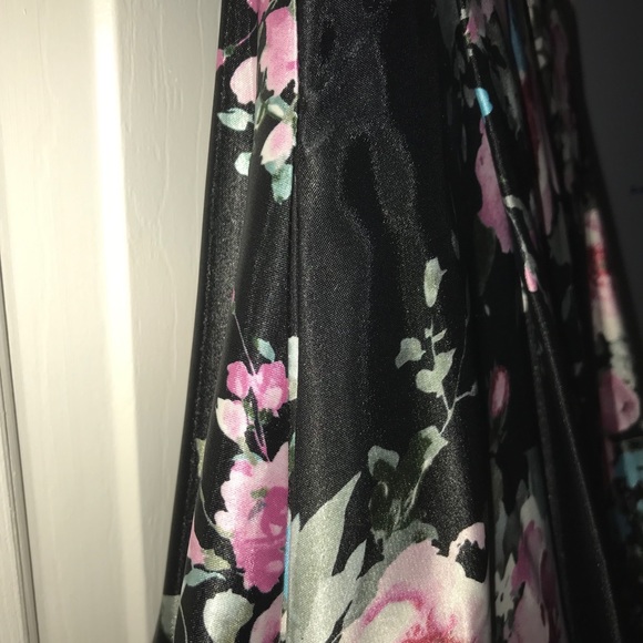 Prom Dress - Picture 6 of 8